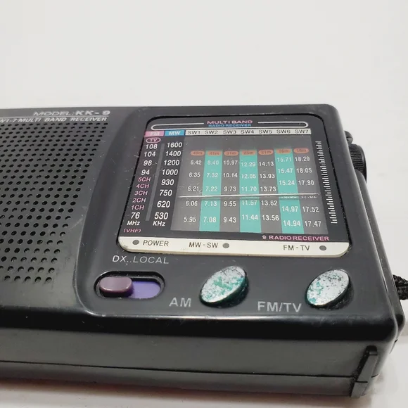 KK-9 9 Band Radio Tested in Working Condition - Picture 3 of 6